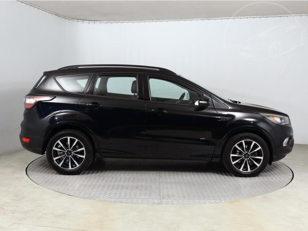 2017 Ford KUGA - 11