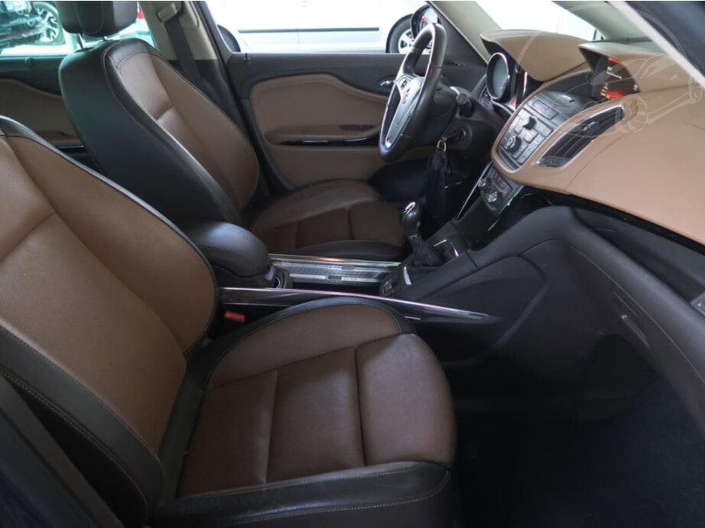 2014 Opel ZAFIRA - 9