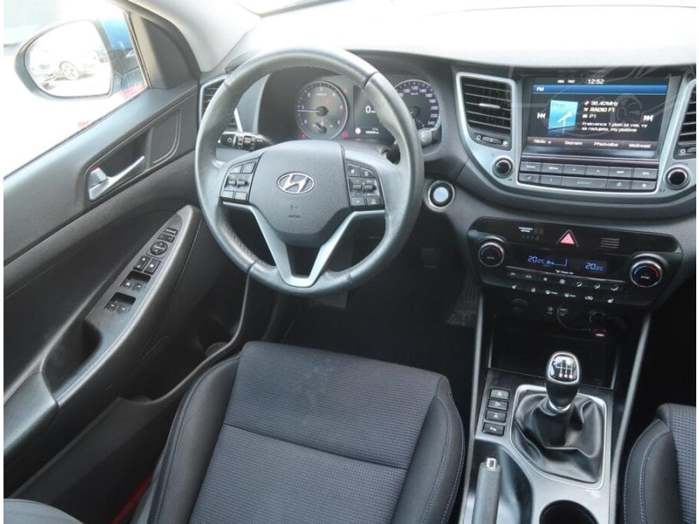 2016 Hyundai TUCSON - 19