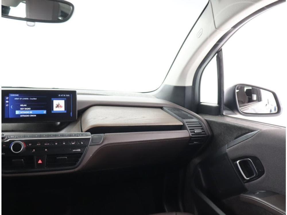 2020 BMW i3 - 15