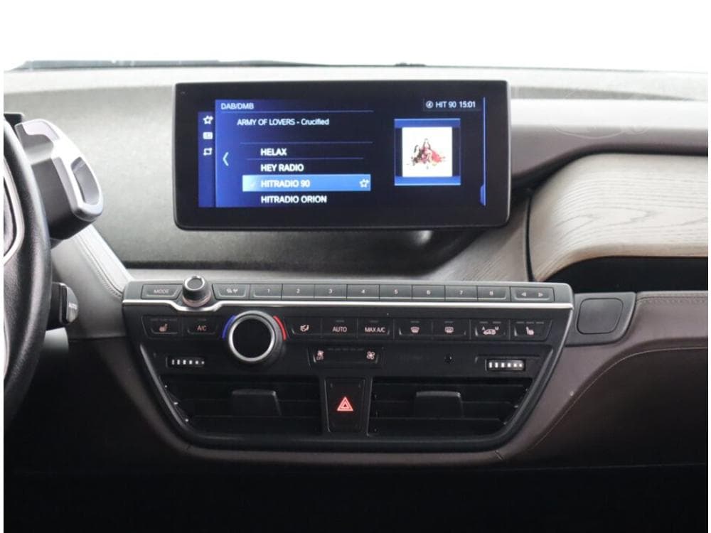 2020 BMW i3 - 23