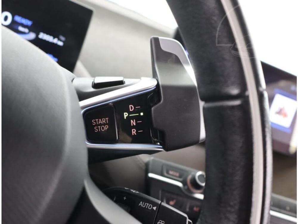 2020 BMW i3 - 25
