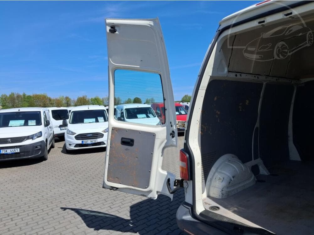 2006 Volkswagen TRANSPORTER - 12