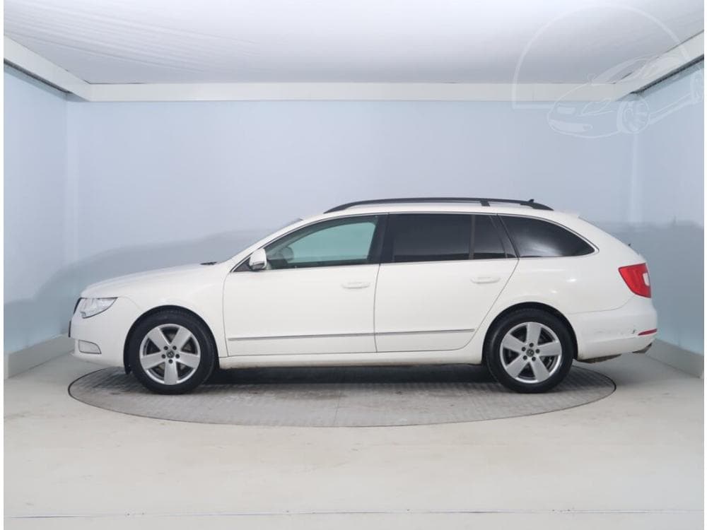 2011 Škoda SUPERB - 3