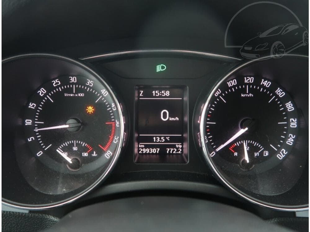 2011 Škoda SUPERB - 11
