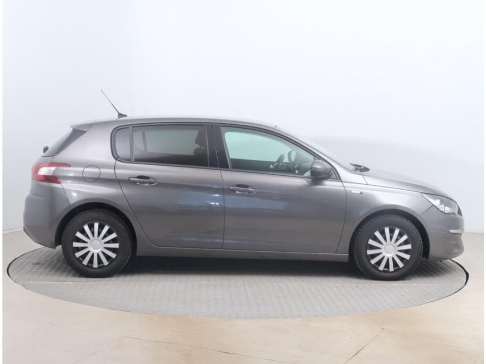 2017 Peugeot 308 - 6
