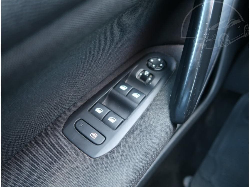 2017 Peugeot 308 - 14