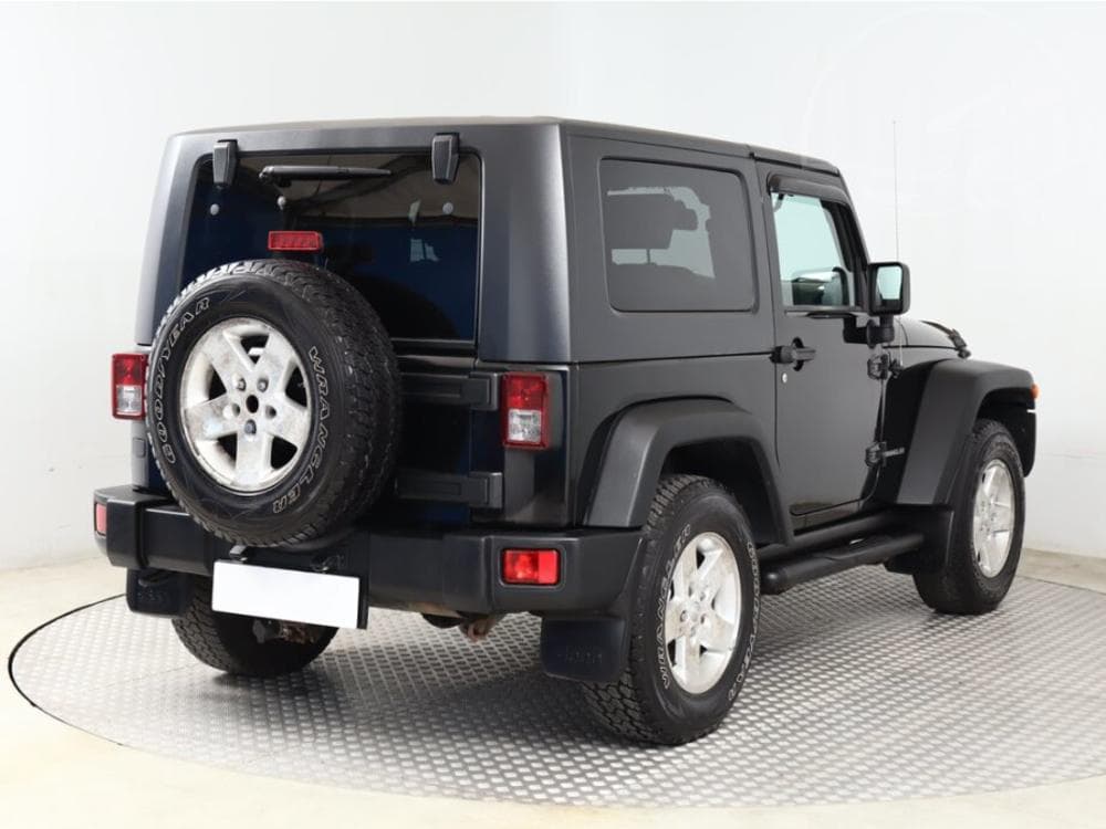 2010 Jeep WRANGLER - 13