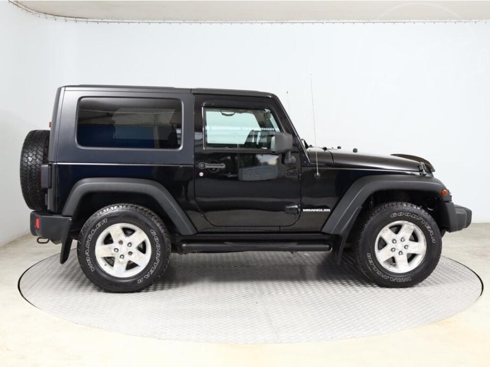 2010 Jeep WRANGLER - 16