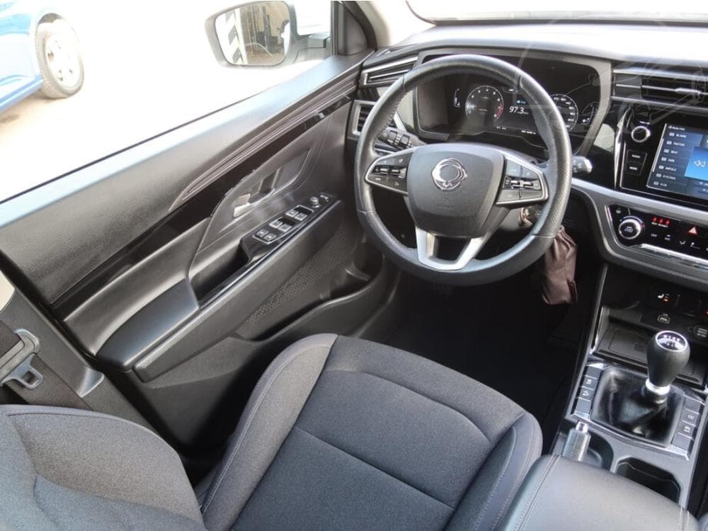 2022 SsangYong KORANDO - 19