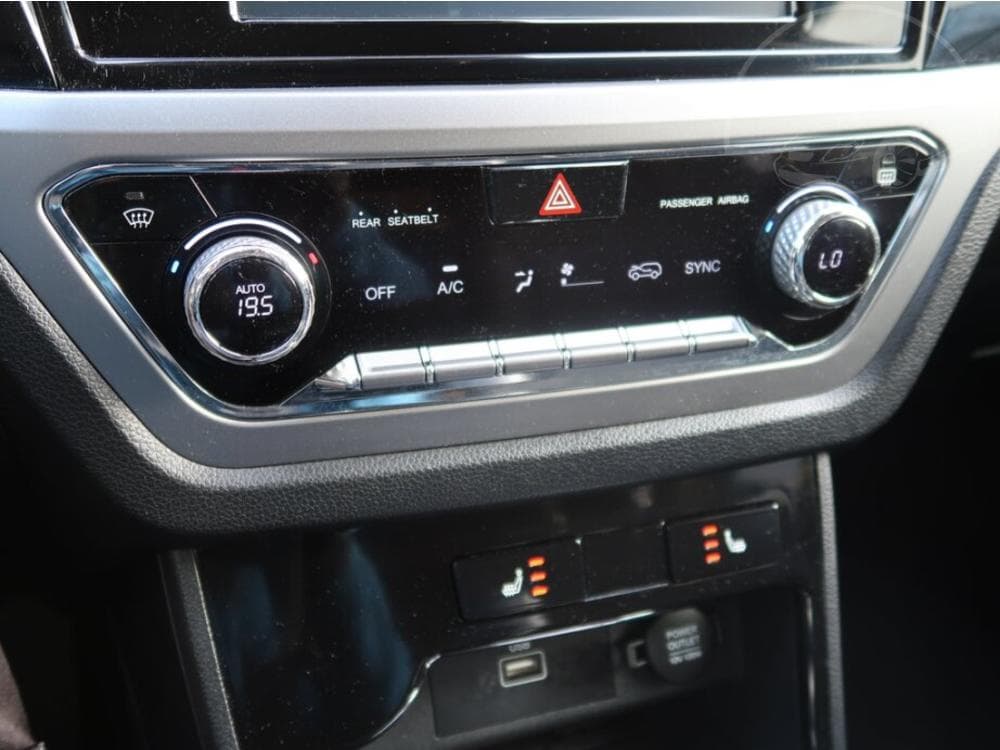 2022 SsangYong KORANDO - 43