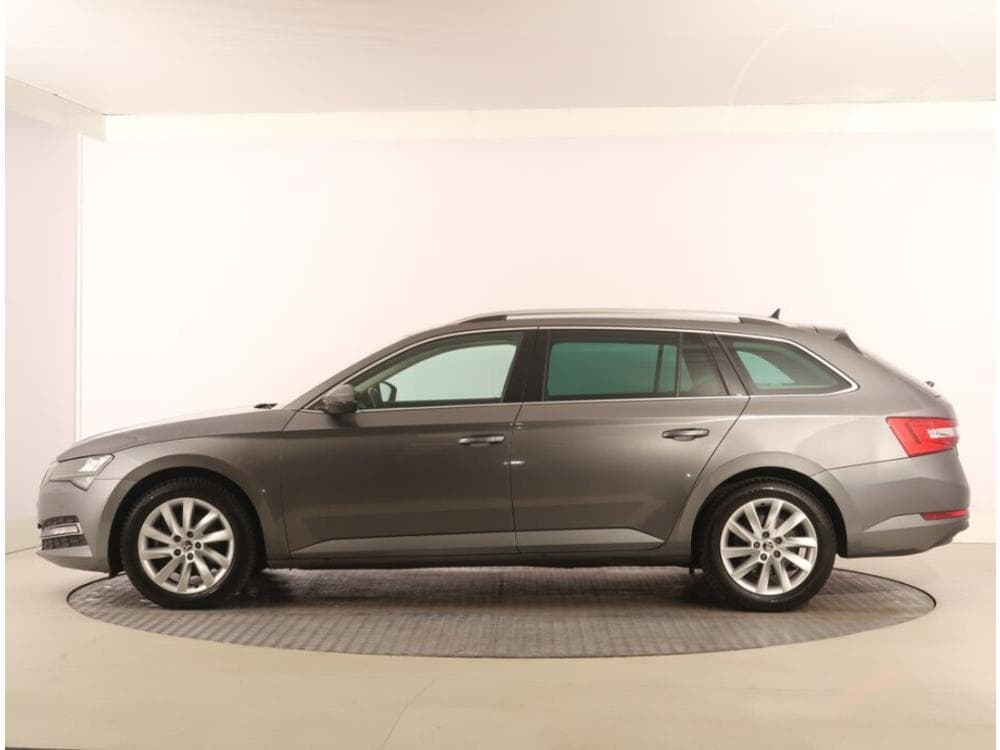 2022 Škoda SUPERB - 5