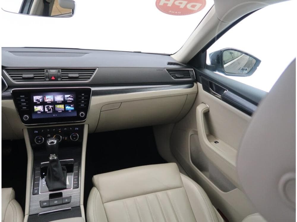 2022 Škoda SUPERB - 15