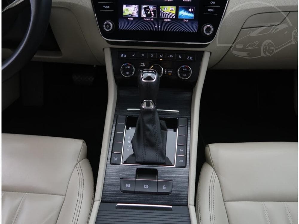 2022 Škoda SUPERB - 25