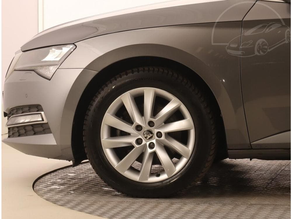 2022 Škoda SUPERB - 29
