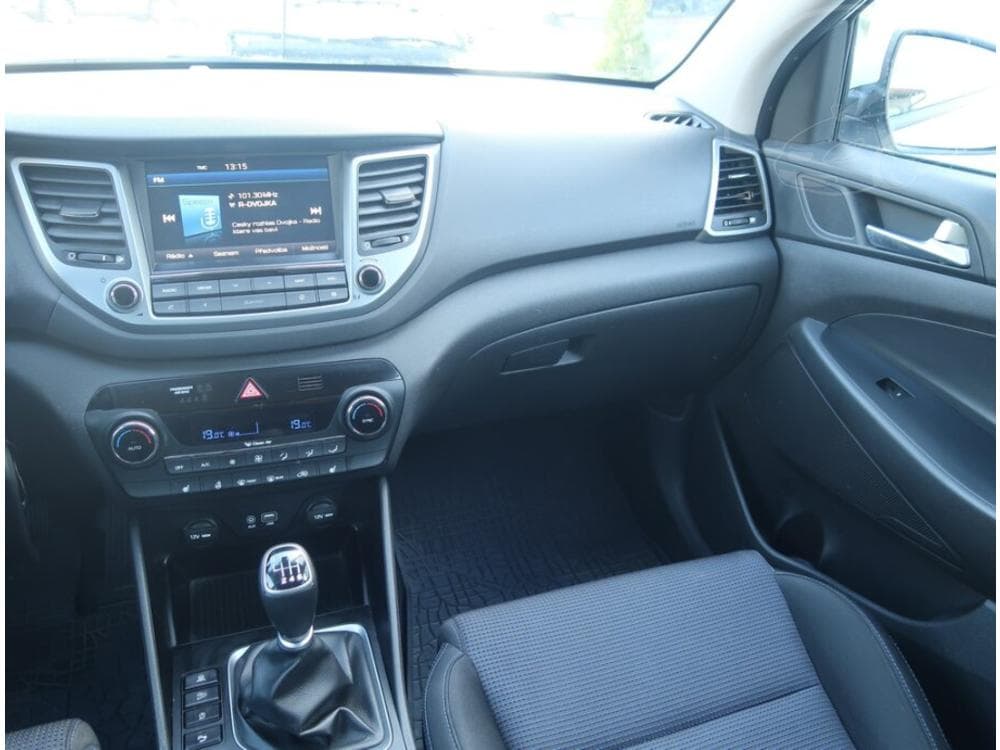 2016 Hyundai TUCSON - 22
