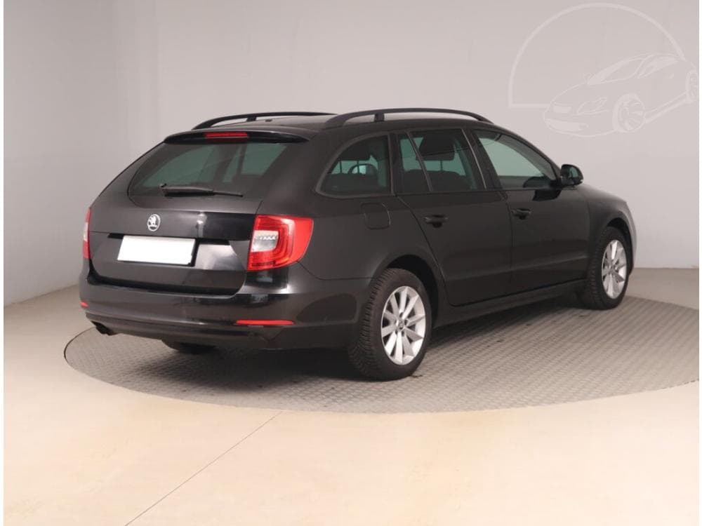 2014 Škoda SUPERB - 5