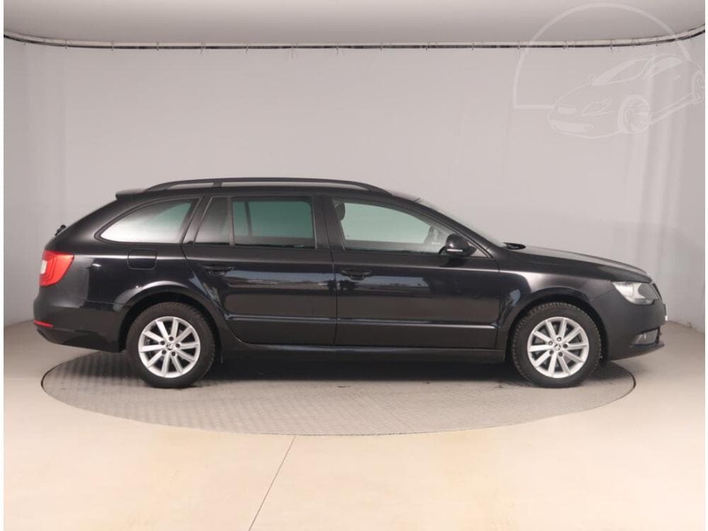 2014 Škoda SUPERB - 6