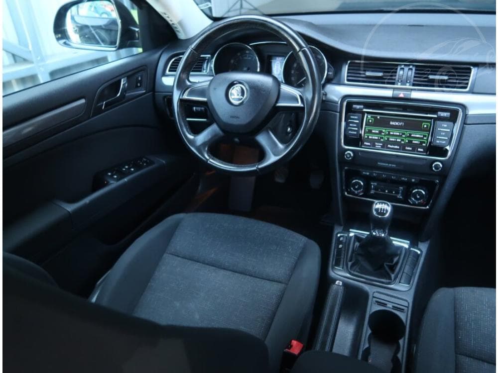 2014 Škoda SUPERB - 7