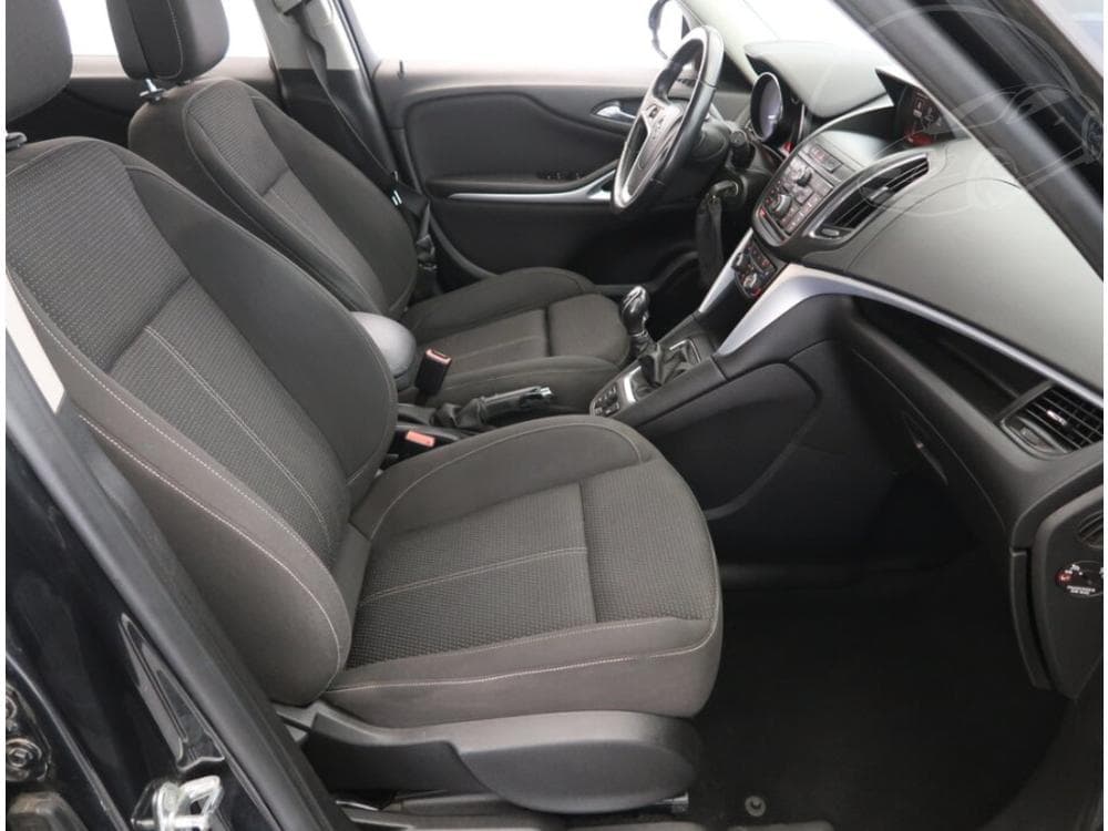 2015 Opel ZAFIRA - 9