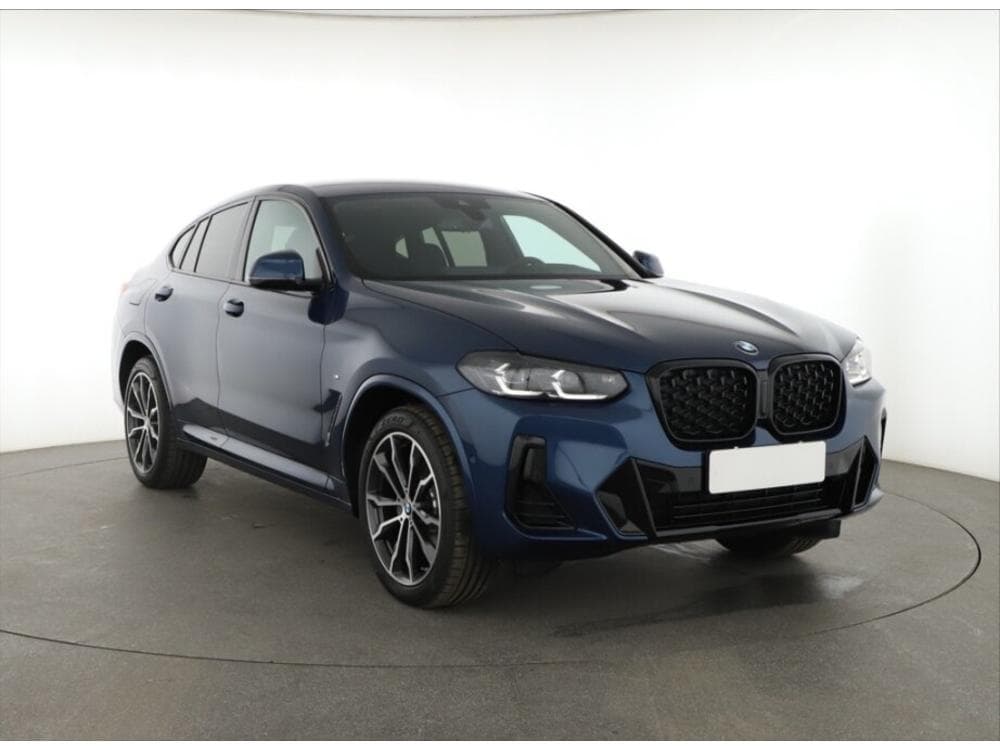 2025 BMW X4