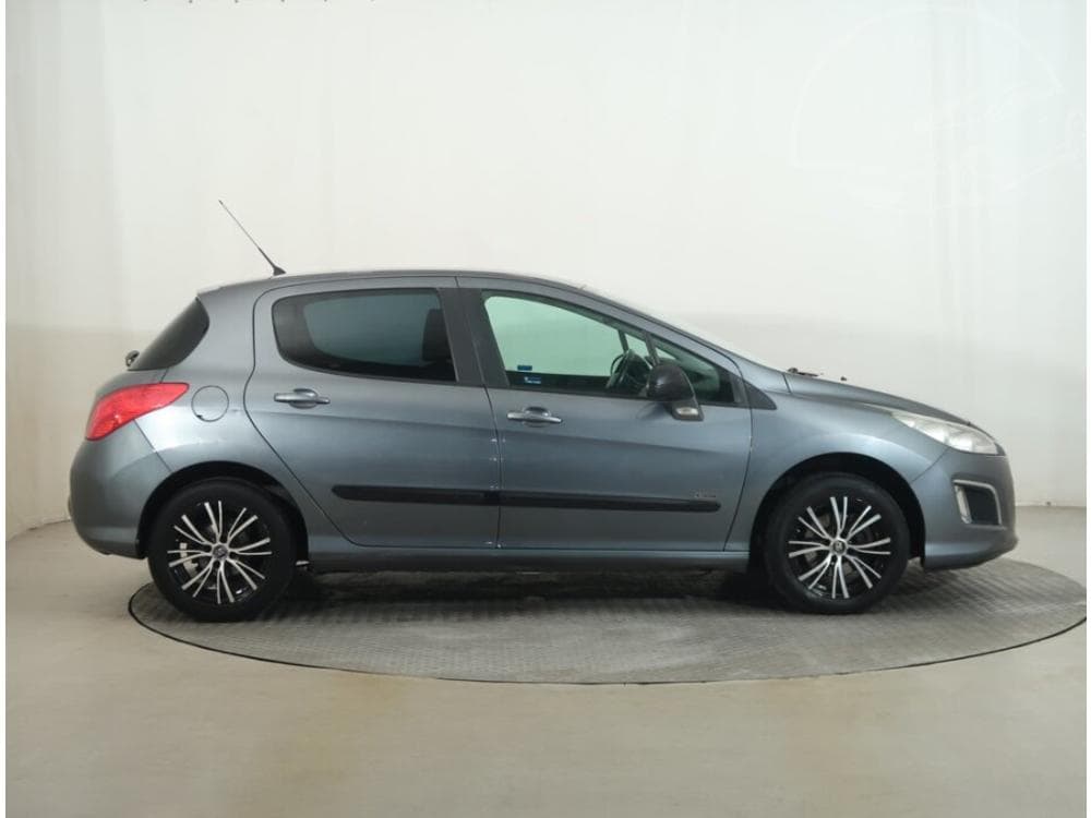 2011 Peugeot 308 - 6