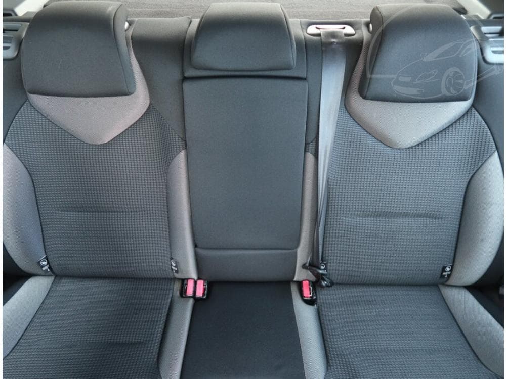 2011 Peugeot 308 - 10