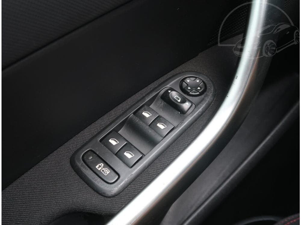 2011 Peugeot 308 - 13