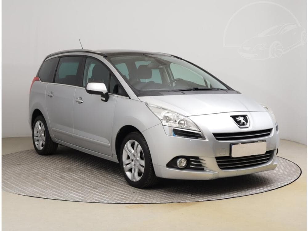 2011 Peugeot 5008