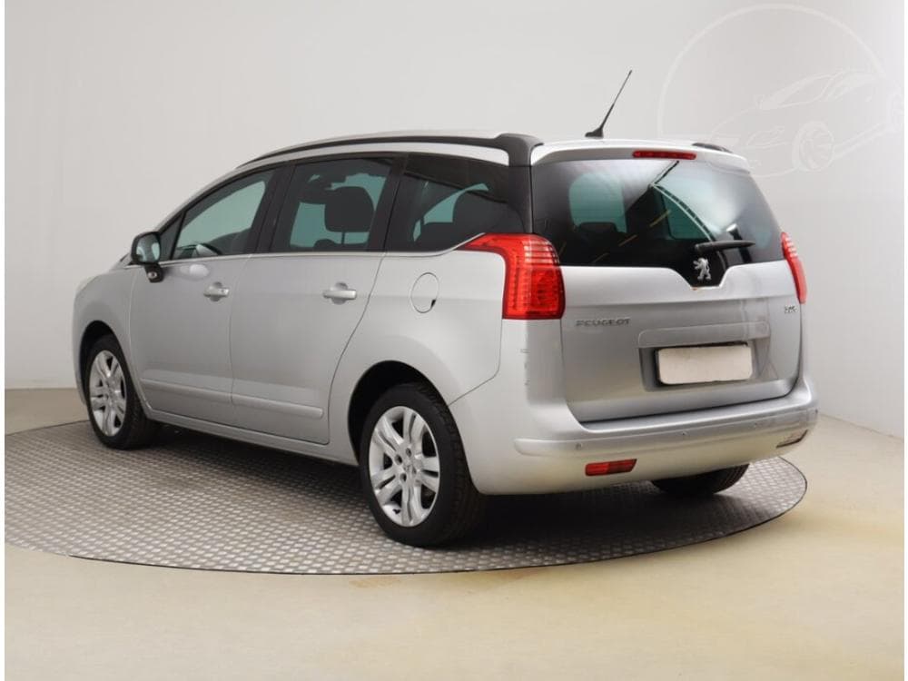 2011 Peugeot 5008 - 4