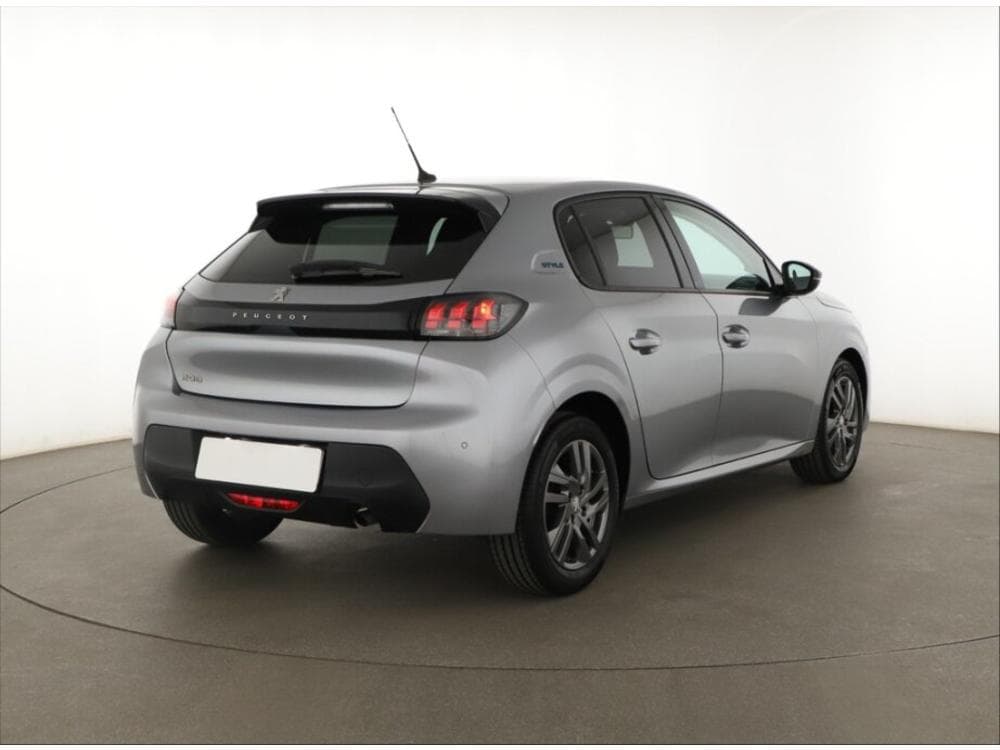 2022 Peugeot 208 - 13