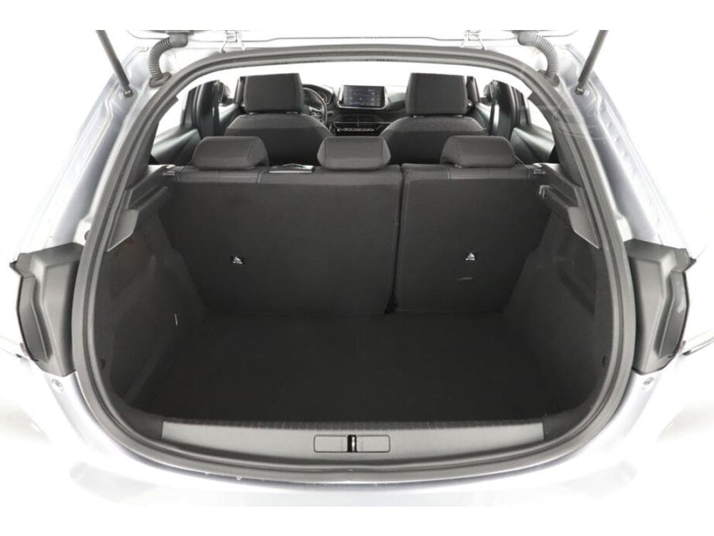 2022 Peugeot 208 - 31