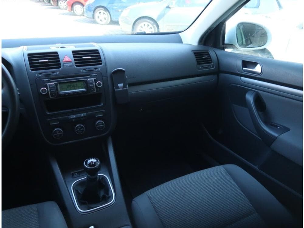 2009 Volkswagen GOLF - 8