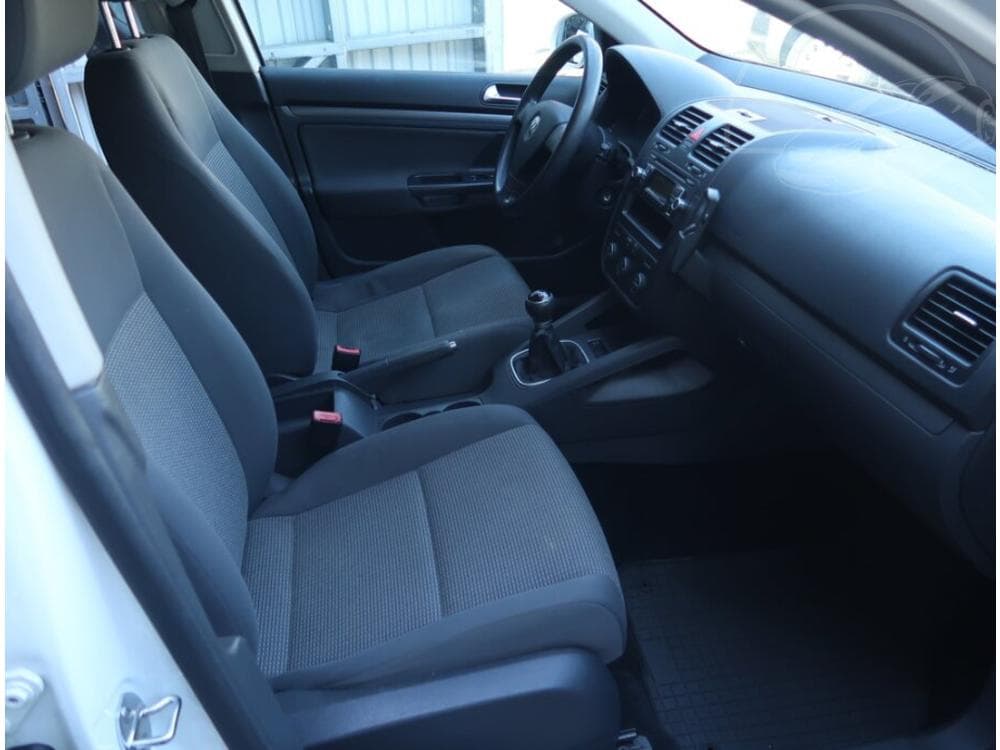 2009 Volkswagen GOLF - 9