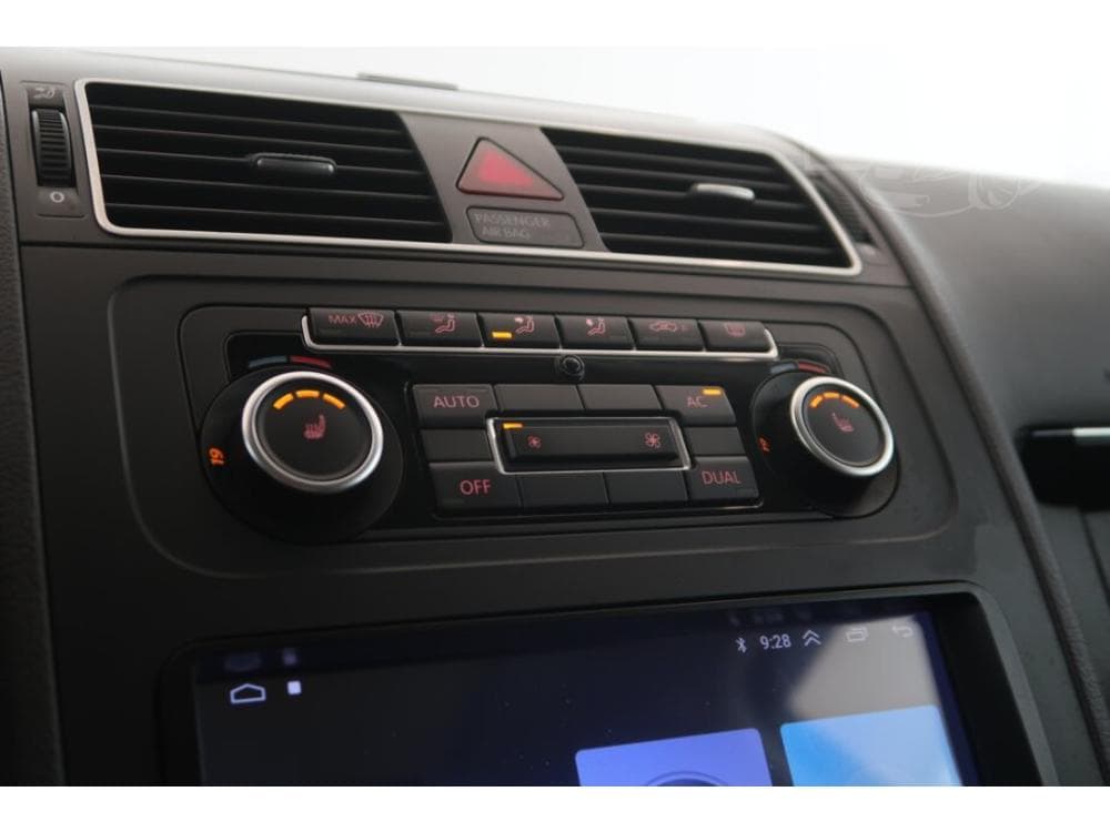 2011 Volkswagen TOURAN - 13