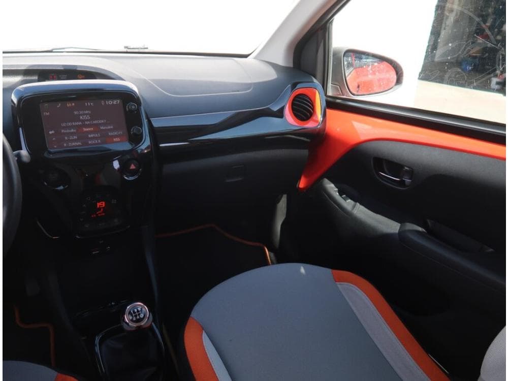 2014 Toyota AYGO - 8