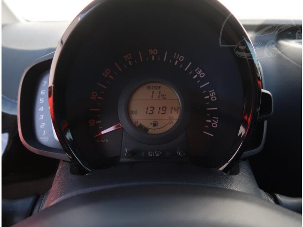 2014 Toyota AYGO - 11