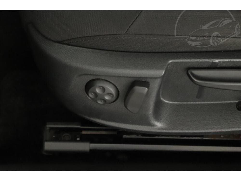 2014 Volkswagen PASSAT - 29