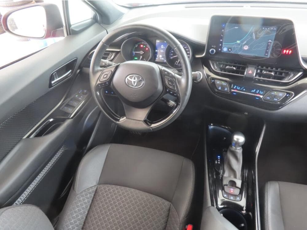 2023 Toyota C-HR - 13