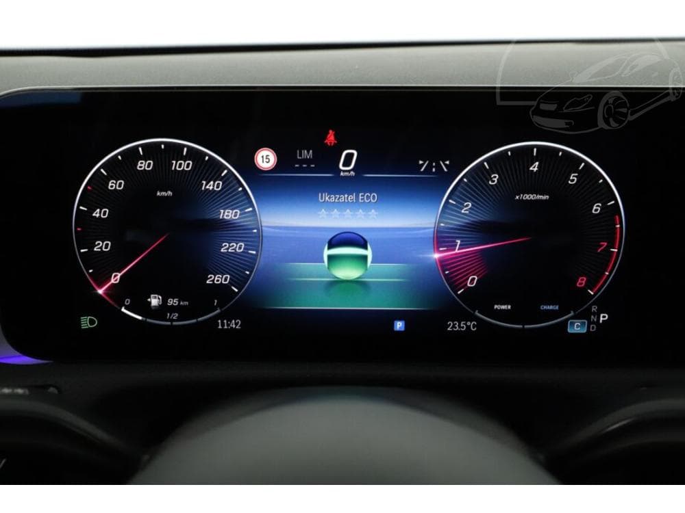 2025 Mercedes-Benz CLA - 25