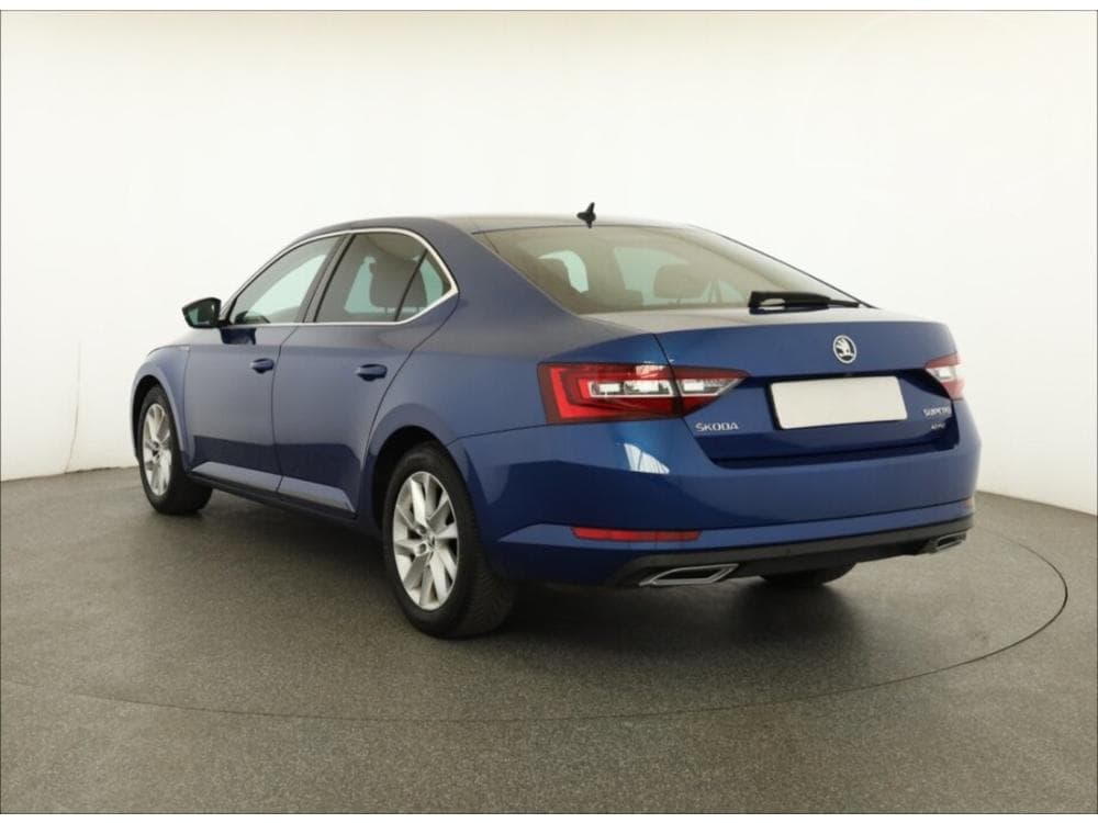 2017 Škoda SUPERB - 10