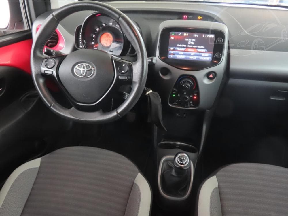 2018 Toyota AYGO - 7
