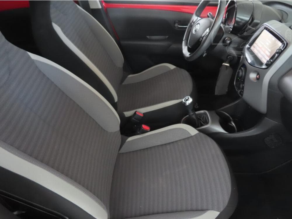 2018 Toyota AYGO - 9