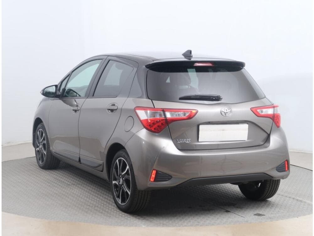 2018 Toyota YARIS - 4
