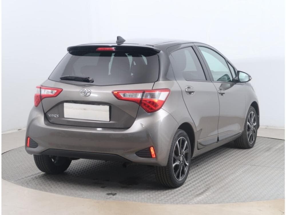 2018 Toyota YARIS - 5