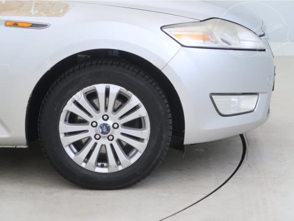 2010 Ford MONDEO - 14