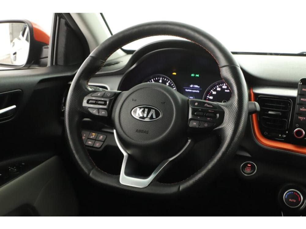 2018 Kia STONIC - 31