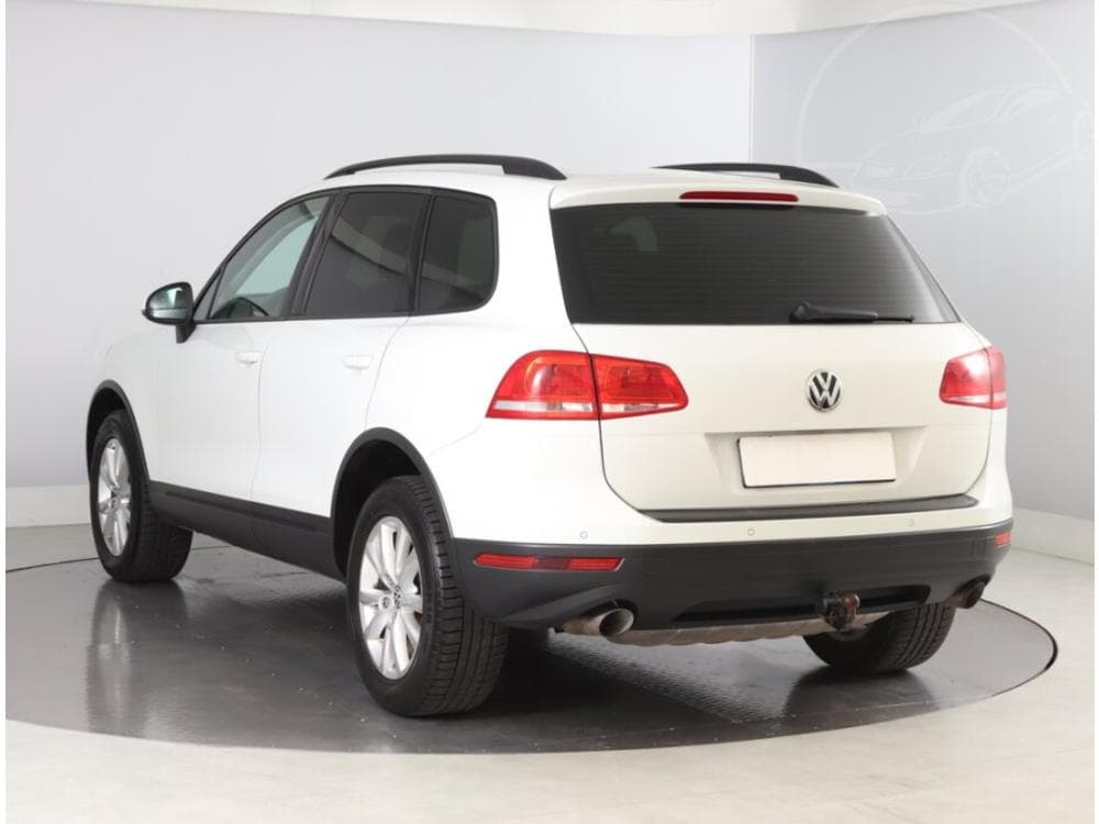 2016 Volkswagen TOUAREG - 10