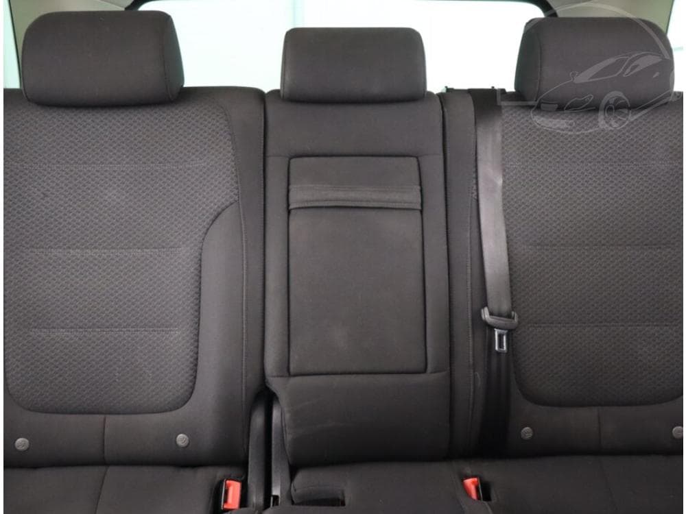 2016 Volkswagen TOUAREG - 28