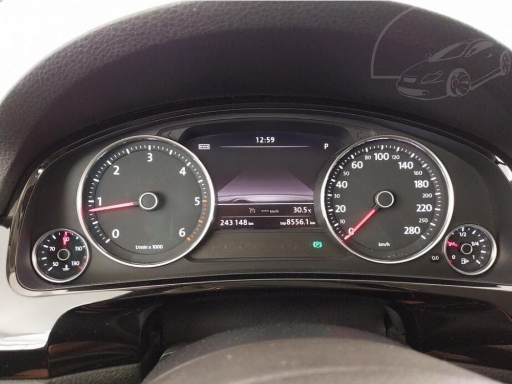 2016 Volkswagen TOUAREG - 31